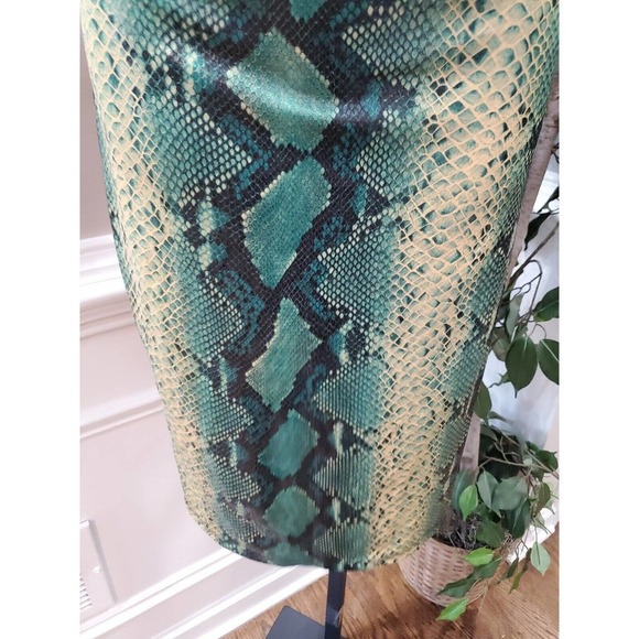 Goodtime USA Women's Green Polyester Round Neck Sleeveless Knee Length Dress S - Picture 4 of 10